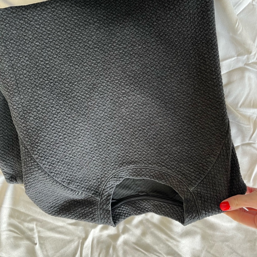 Women's Lululemon Crewneck Sweatshirt - 4 Granite Gray